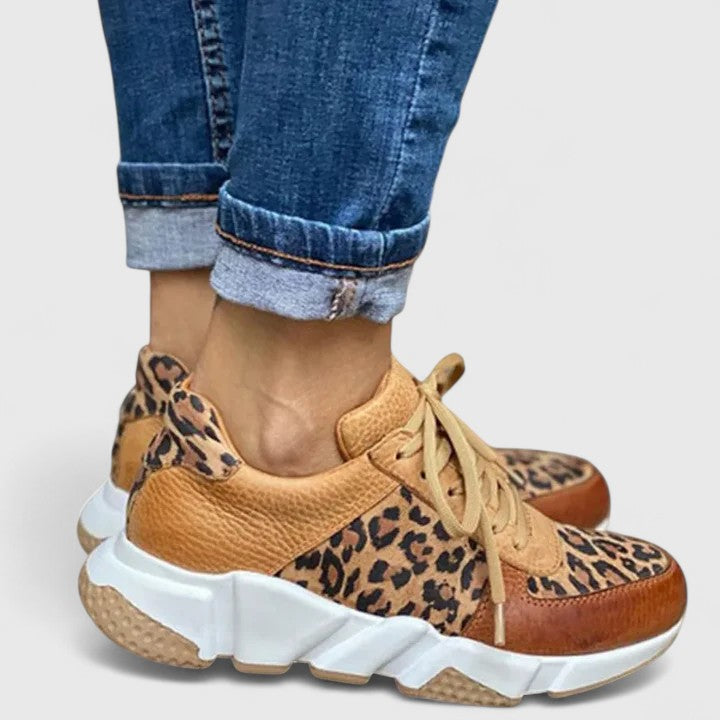 Pravira | Elegant Sneakers